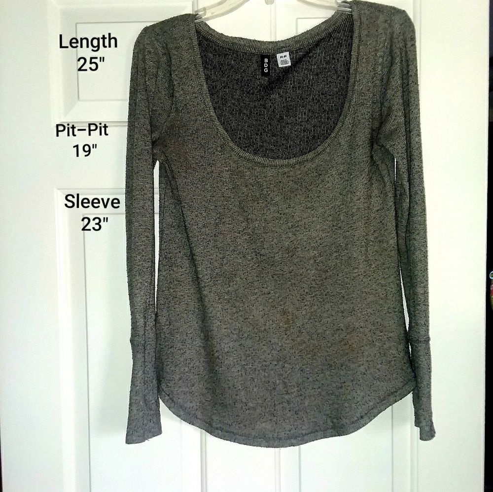 🦋BDG Gray Top